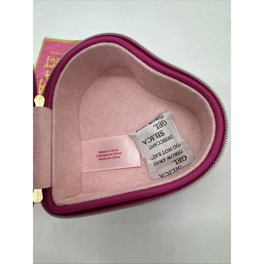 Juicy Couture NWT Pink Heart Zip Case For Jewelry